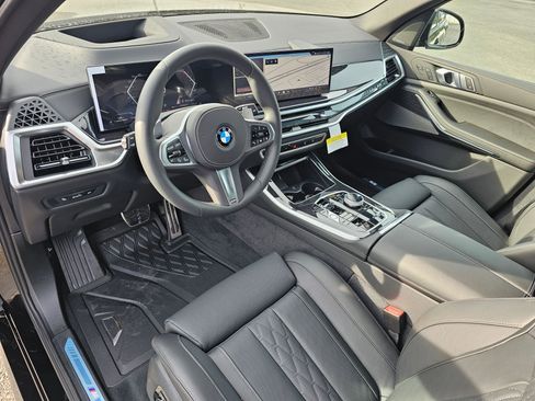 New 2026 BMW X5 xDrive40i w/ Executive Package image 2
