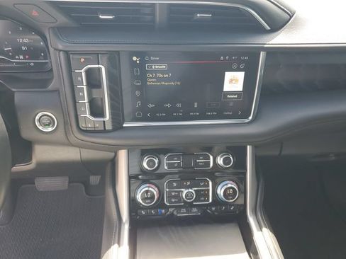 Used 2024 GMC Yukon XL Denali AWD/4WD image 22