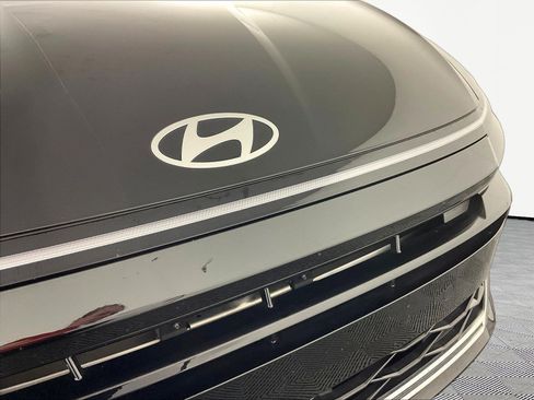 Used 2025 Hyundai Sonata SEL FWD image 32