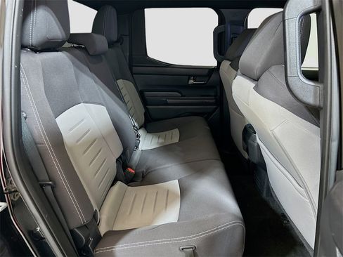 Used 2025 Toyota Tacoma TRD Off-Road image 21