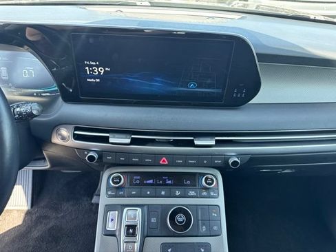 Used 2025 Hyundai Palisade SEL FWD image 12