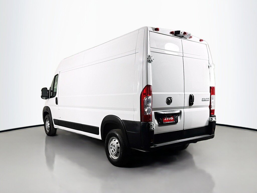 Used 2023 RAM ProMaster 2500 FWD image 3