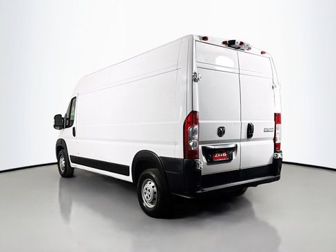 Used 2023 RAM ProMaster 2500 image 3
