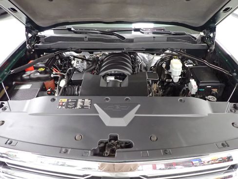 Used 2015 Chevrolet Silverado 1500 High Country w/ High Country Premium Package image 24