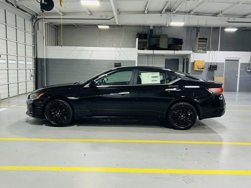 New 2025 Nissan Altima 2.5 SV w/ SV Special Edition Package image 14