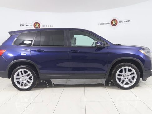 Used 2024 Honda Passport EX-L image 2