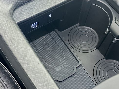 Used 2025 Hyundai Palisade Limited image 26