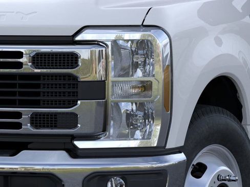 New 2026 Ford F350 XL image 18
