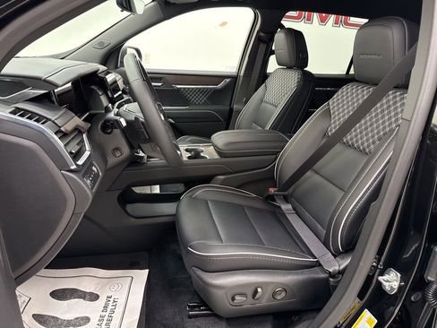 New 2026 GMC Acadia Denali w/ Super Cruise Package image 23