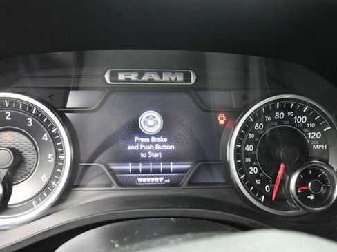 Used 2020 RAM 1500 Big Horn AWD/4WD image 24