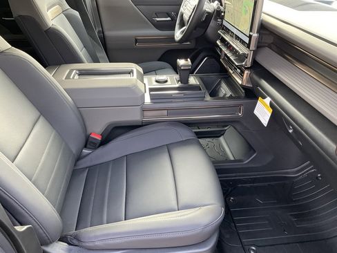 New 2025 GMC Hummer EV 2X image 11