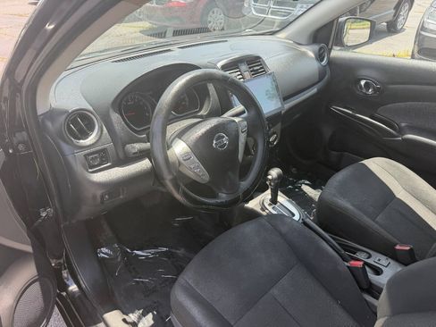 Used 2016 Nissan Versa SV FWD image 14
