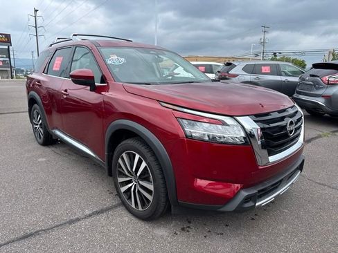 Certified 2023 Nissan Pathfinder Platinum AWD/4WD image 3