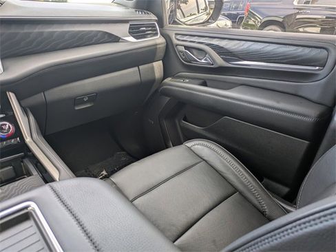 Used 2022 GMC Yukon Denali w/ Denali Ultimate Package image 22