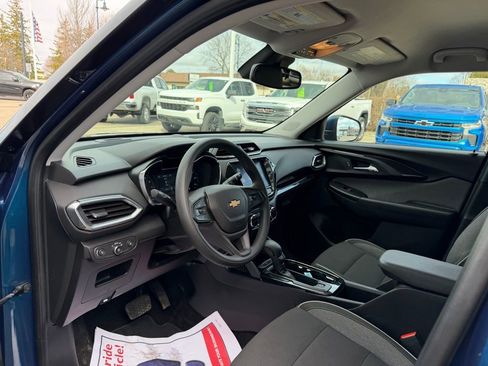 Certified 2021 Chevrolet TrailBlazer LT w/ Convenience Package image 14