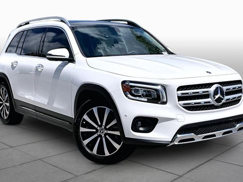 Used 2023 Mercedes-Benz GLB 250 image 3