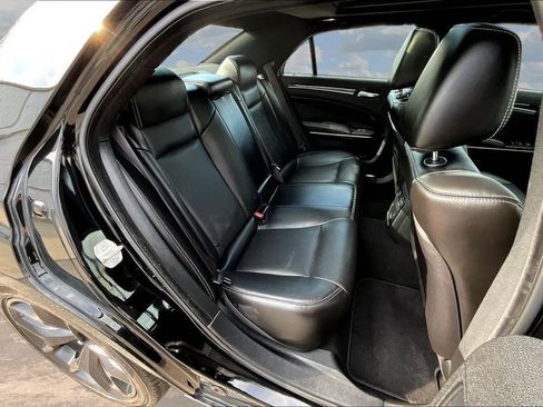 Used 2023 Chrysler 300 S w/ Comfort Group RWD image 26
