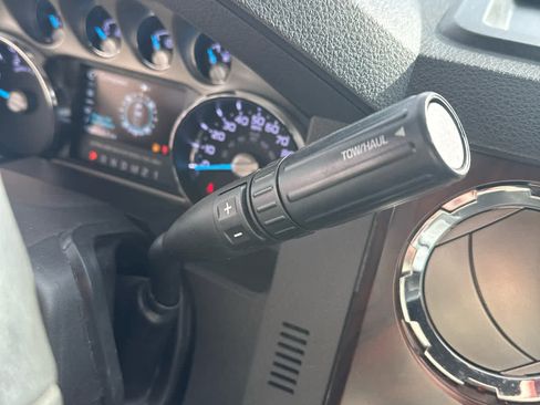 Used 2012 Ford F350 Lariat w/ Chrome Pkg image 22