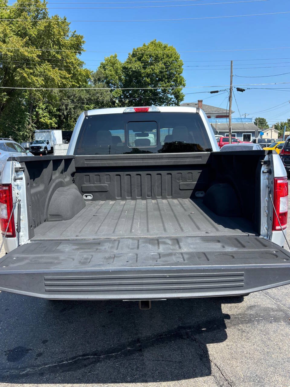 Used 2018 Ford F150 XLT w/ Equipment Group 302A Luxury AWD/4WD image 14