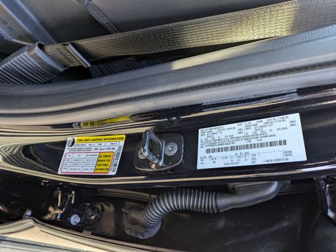 Certified 2025 Ford F150 Platinum w/ Equipment Group 702A High image 49