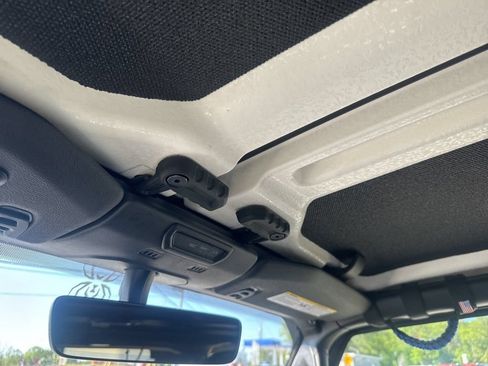 Used 2021 Jeep Wrangler Unlimited Sport AWD/4WD image 30