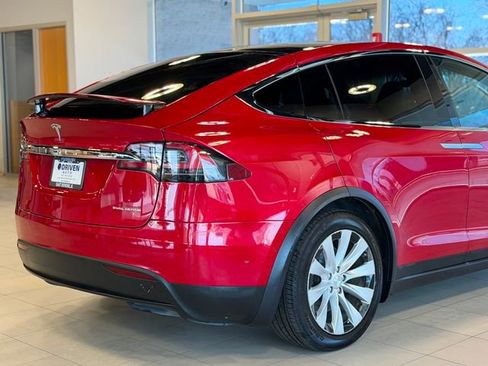 Used 2020 Tesla Model X AWD/4WD image 12