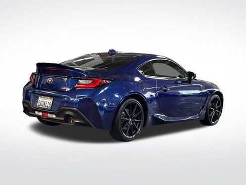Used 2022 Toyota GR86 Premium w/ ALL Weather Mat Package (TMS) RWD image 5