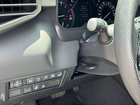 Used 2023 Toyota Tundra Limited AWD/4WD image 26