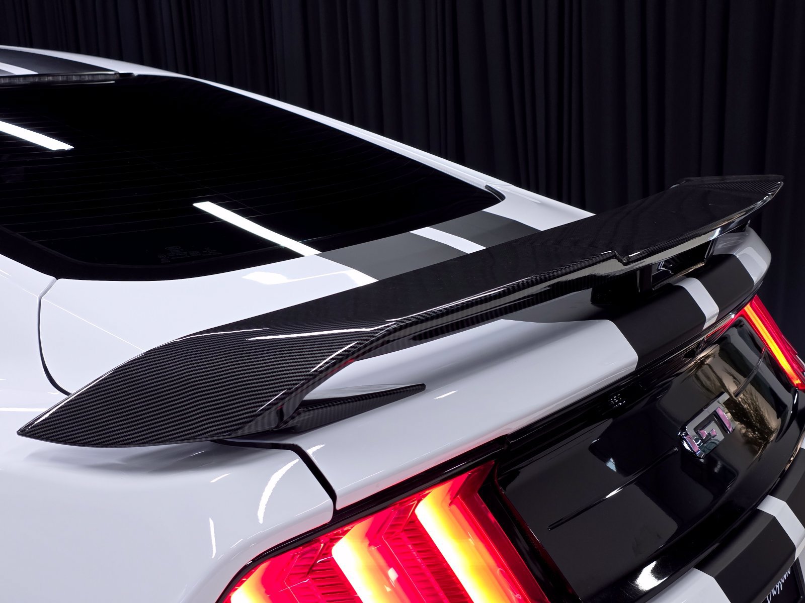 Used 2020 Ford Mustang GT RWD image 4