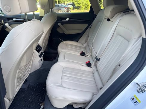 Used 2019 Audi Q5 2.0T Premium Plus w/ Premium Plus Package AWD/4WD image 19