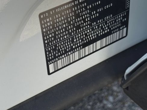 Used 2026 Volkswagen Tiguan SE FWD image 31