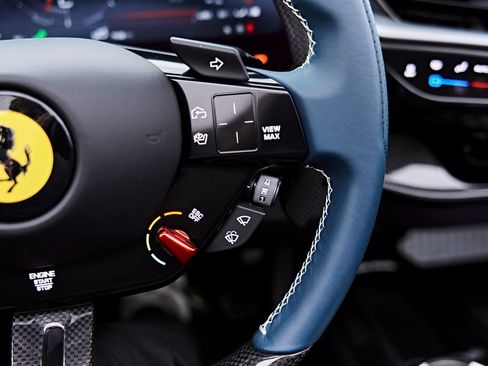 Used 2022 Ferrari SF90 Spider AWD/4WD image 61