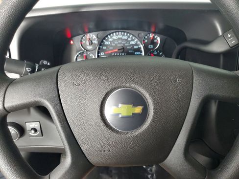 New 2026 Chevrolet Express 2500 RWD image 22