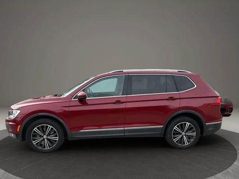 Used 2018 Volkswagen Tiguan SEL FWD image 3