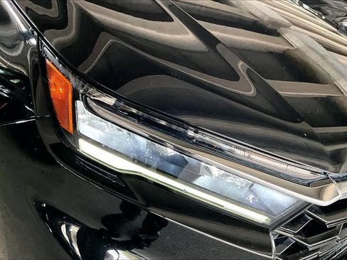 Used 2023 Honda Pilot Elite image 27