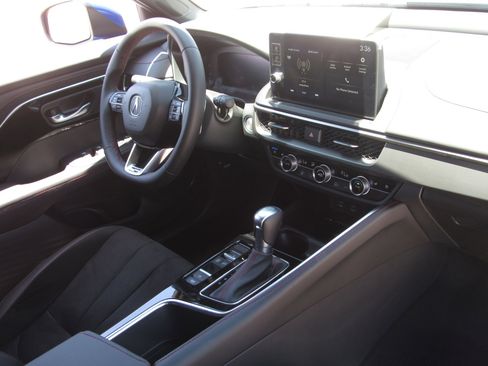 Certified 2025 Acura ADX A-Spec image 10