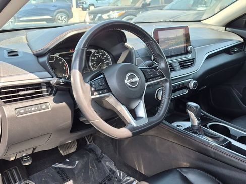 Certified 2024 Nissan Altima 2.5 SR FWD image 14