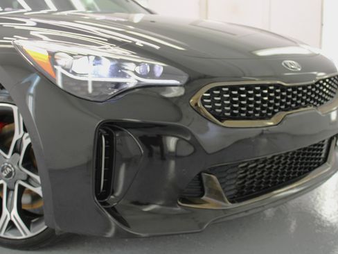 Used 2019 Kia Stinger GT image 22