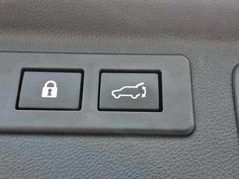 Used 2023 Subaru Forester Limited AWD/4WD image 31
