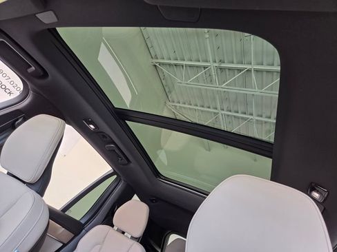New 2026 Volvo XC90 B6 Plus w/ Protection Package Premier AWD/4WD image 9