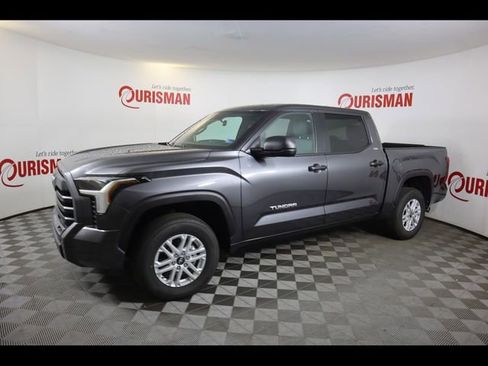 Used 2025 Toyota Tundra SR5 AWD/4WD image 5