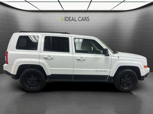 Used 2016 Jeep Patriot Sport w/ Power Value Group FWD image 4
