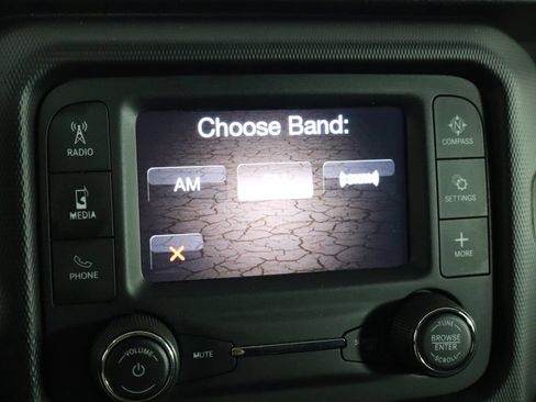 Used 2021 Jeep Wrangler Sport AWD/4WD image 29
