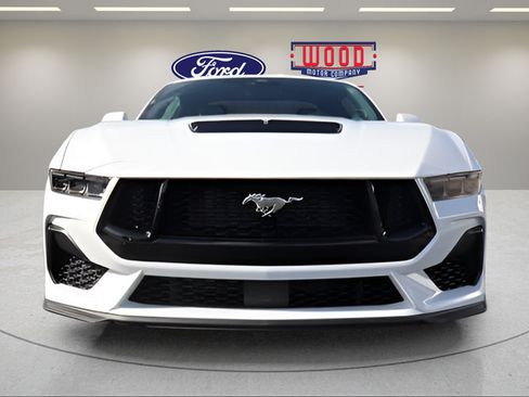 New 2026 Ford Mustang GT Premium w/ GT Performance Package RWD image 8
