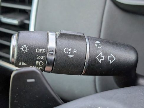 Used 2019 Land Rover Discovery HSE image 29