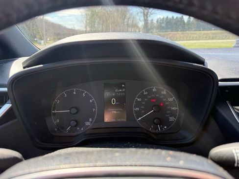 Used 2024 Toyota Corolla SE image 11