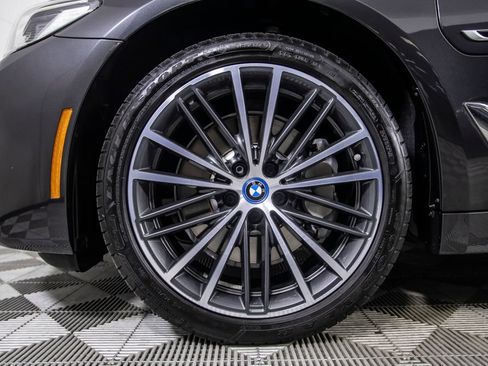 Used 2023 BMW 530e w/ Convenience Package RWD image 39