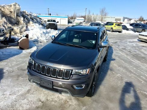 Used 2018 Jeep Grand Cherokee Limited RWD image 1
