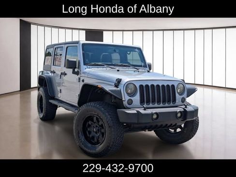 Used 2013 Jeep Wrangler Unlimited Sport AWD/4WD image 3