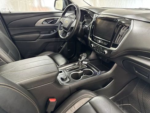Used 2021 Chevrolet Traverse LT AWD/4WD image 35
